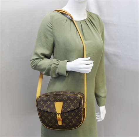 Jeune fille Louis Vuitton Bags 